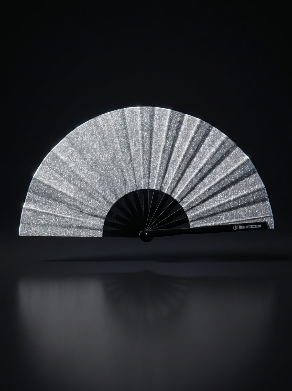 Festival Fan Silver Glitter – Sparkling Rave & Pride Accessory