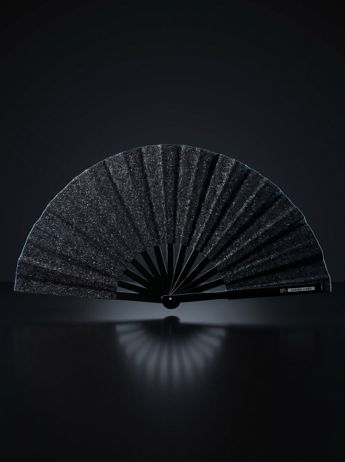 Festival Fan Black Glitter – Elegant Rave & Pride Accessory