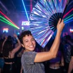 Festival Fan Holographic Blue-Purple Metallic – Rave accessory – View 2