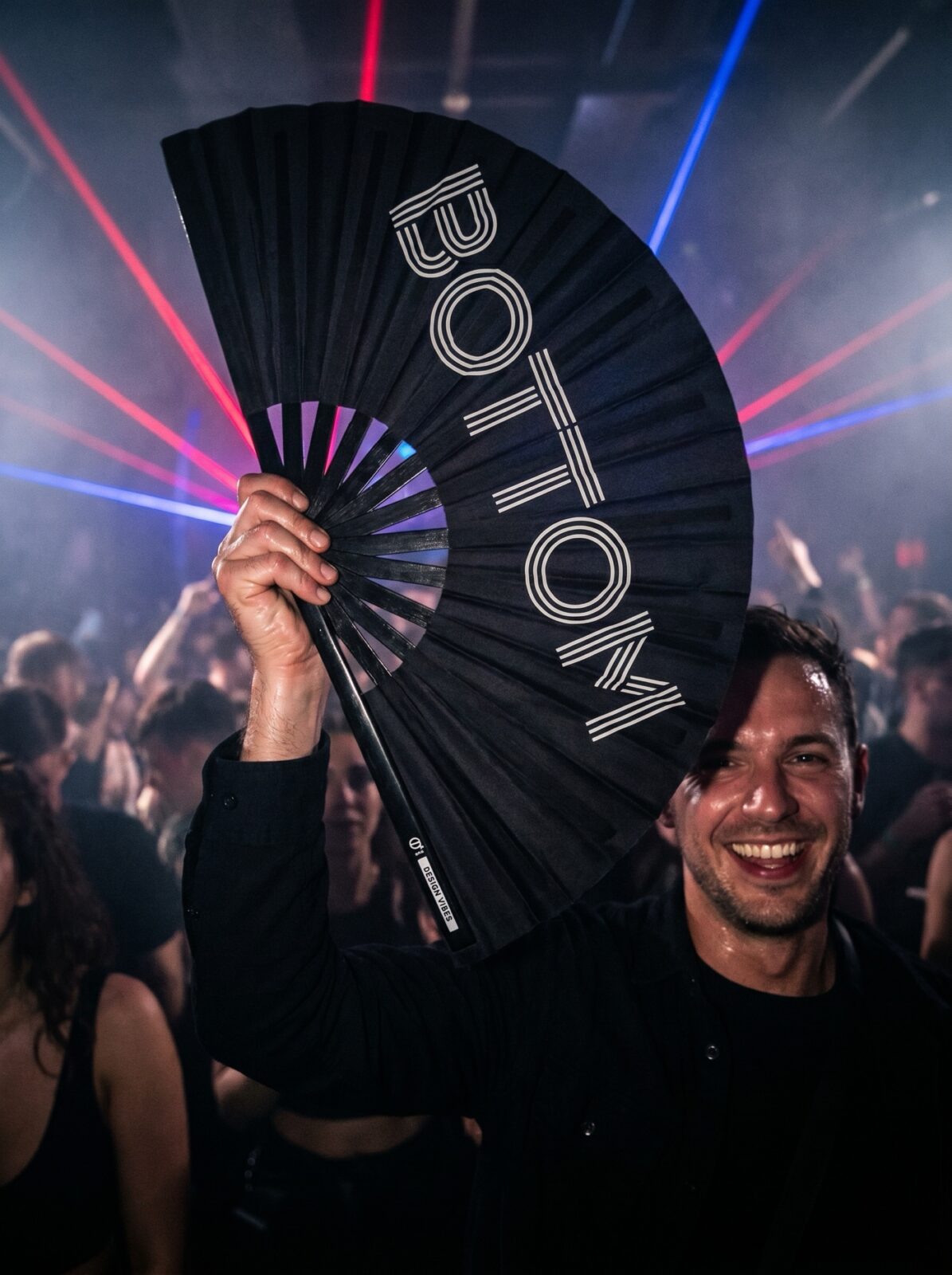 Festival Fan “BOTTOM” in black – CSD & Rave accessory – View 2