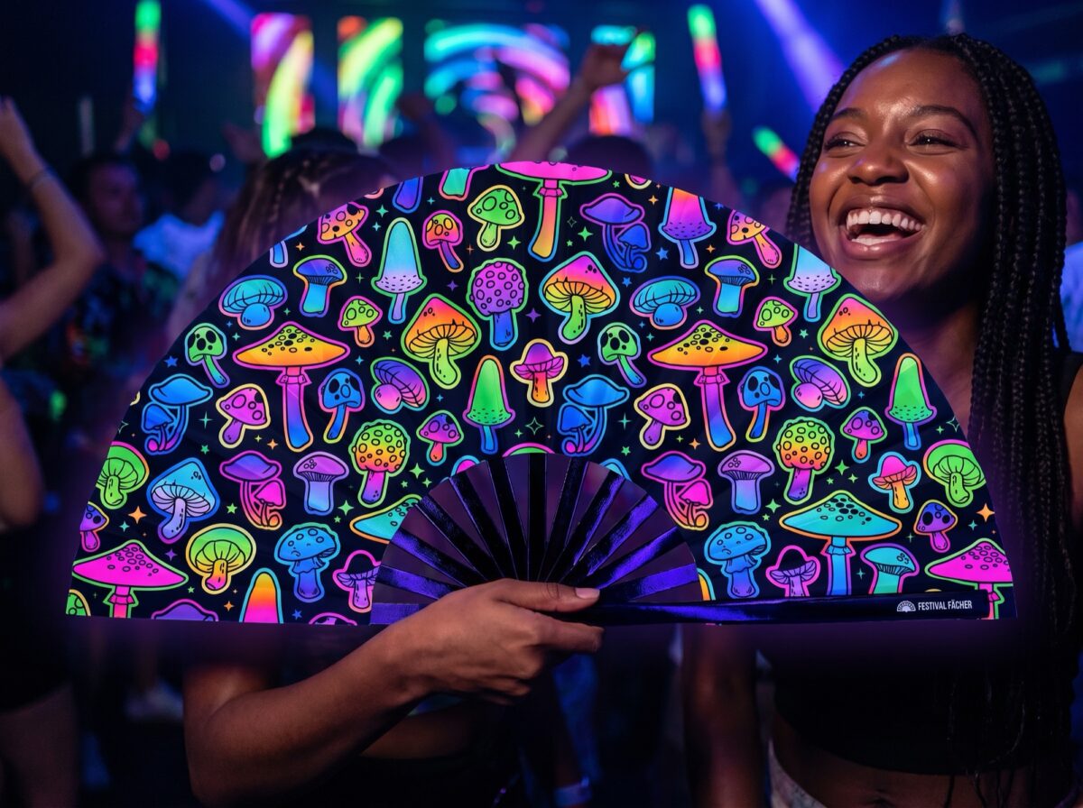 Festival Fans: Neon Mushrooms, Airbrushed Black, for Goa & Psytrance, View 2